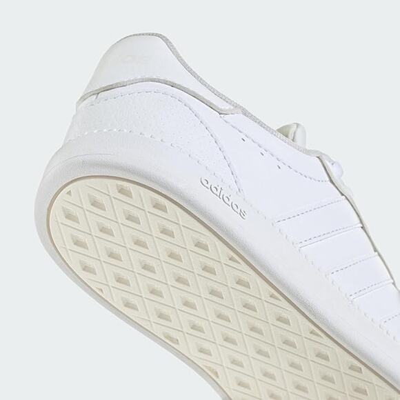 NWT  adidas Women's Breaknet Sleek Sneaker, White/White/White, 10 - Picture 5 of 6